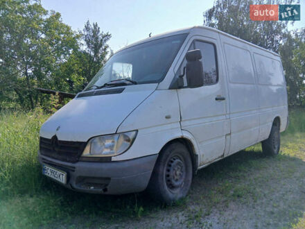 Мерседес Sprinter 2005 в Стрые на Automoto.ua Белый Мерседес Sprinter, объемом двигателя 2.15 л и пробегом 360 тыс. км за 4900 $, фото 1 на Automoto.ua