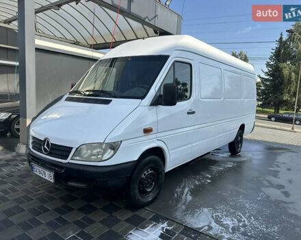 Белый Мерседес Sprinter, объемом двигателя 2.15 л и пробегом 555 тыс. км за 7800 $, фото 1 на Automoto.ua