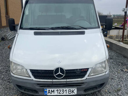 Белый Мерседес Sprinter, объемом двигателя 2.15 л и пробегом 480 тыс. км за 8500 $, фото 1 на Automoto.ua