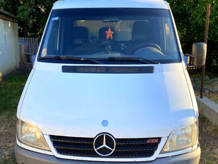 Мерседес Sprinter 2005 в Первомайск на Automoto.ua Белый Мерседес Sprinter, объемом двигателя 2.2 л и пробегом 570 тыс. км за 7200 $, фото 1 на Automoto.ua