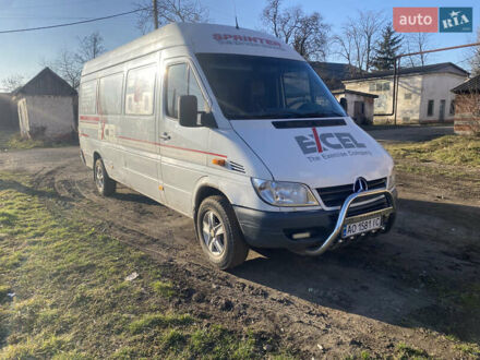 Мерседес Sprinter 2005 у Виноградове на Automoto.ua Білий Мерседес Sprinter, об'ємом двигуна 2.15 л та пробігом 450 тис. км за 6000 $, фото 1 на Automoto.ua