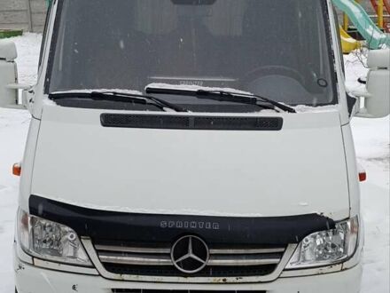 Белый Мерседес Sprinter, объемом двигателя 2.15 л и пробегом 980 тыс. км за 7450 $, фото 1 на Automoto.ua