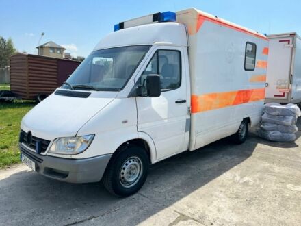 Белый Мерседес Sprinter, объемом двигателя 2.2 л и пробегом 480 тыс. км за 4999 $, фото 1 на Automoto.ua