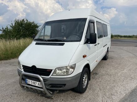 Білий Мерседес Sprinter, об'ємом двигуна 2.2 л та пробігом 400 тис. км за 9999 $, фото 1 на Automoto.ua