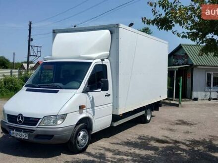 Белый Мерседес Sprinter, объемом двигателя 2.2 л и пробегом 474 тыс. км за 12500 $, фото 1 на Automoto.ua