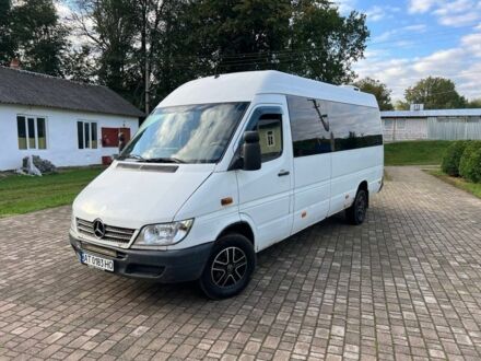 Білий Мерседес Sprinter, об'ємом двигуна 2.7 л та пробігом 200 тис. км за 7800 $, фото 1 на Automoto.ua