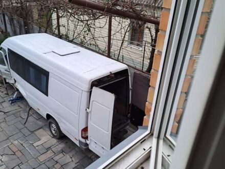 Белый Мерседес Sprinter, объемом двигателя 2.15 л и пробегом 178 тыс. км за 5500 $, фото 1 на Automoto.ua