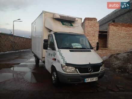 Белый Мерседес Sprinter, объемом двигателя 2.15 л и пробегом 461 тыс. км за 9300 $, фото 1 на Automoto.ua