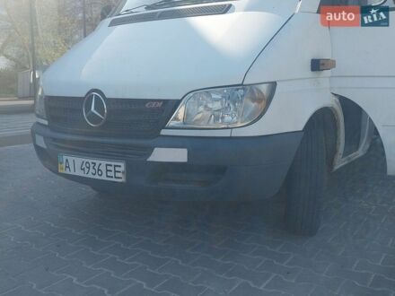 Белый Мерседес Sprinter, объемом двигателя 2.69 л и пробегом 400 тыс. км за 10700 $, фото 1 на Automoto.ua