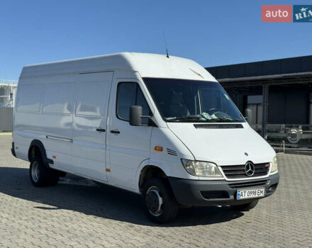 Белый Мерседес Sprinter, объемом двигателя 2.7 л и пробегом 450 тыс. км за 17000 $, фото 1 на Automoto.ua