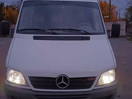 Білий Мерседес Sprinter, об'ємом двигуна 2.2 л та пробігом 350 тис. км за 12300 $, фото 1 на Automoto.ua