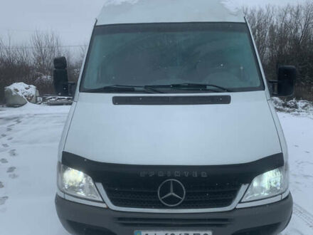 Белый Мерседес Sprinter, объемом двигателя 2.15 л и пробегом 623 тыс. км за 7200 $, фото 1 на Automoto.ua