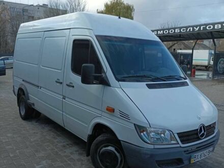 Белый Мерседес Sprinter, объемом двигателя 2.2 л и пробегом 310 тыс. км за 7700 $, фото 1 на Automoto.ua