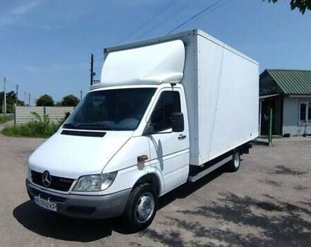 Белый Мерседес Sprinter, объемом двигателя 2.2 л и пробегом 473 тыс. км за 12900 $, фото 1 на Automoto.ua