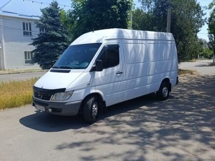 Белый Мерседес Sprinter, объемом двигателя 2.2 л и пробегом 783 тыс. км за 7850 $, фото 1 на Automoto.ua