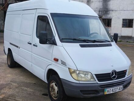 Белый Мерседес Sprinter, объемом двигателя 2.2 л и пробегом 571 тыс. км за 10500 $, фото 1 на Automoto.ua