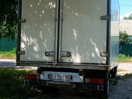 Белый Мерседес Sprinter, объемом двигателя 2.2 л и пробегом 520 тыс. км за 7200 $, фото 1 на Automoto.ua