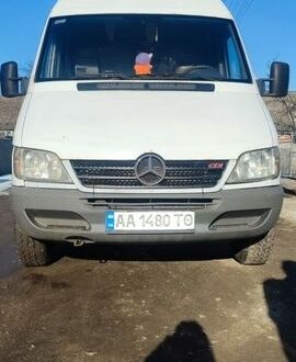 Білий Мерседес Sprinter, об'ємом двигуна 2.15 л та пробігом 405 тис. км за 6800 $, фото 1 на Automoto.ua
