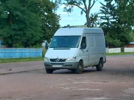 Белый Мерседес Sprinter, объемом двигателя 27 л и пробегом 695 тыс. км за 8550 $, фото 1 на Automoto.ua