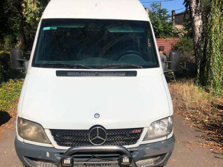 Белый Мерседес Sprinter, объемом двигателя 2.1 л и пробегом 760 тыс. км за 7700 $, фото 1 на Automoto.ua