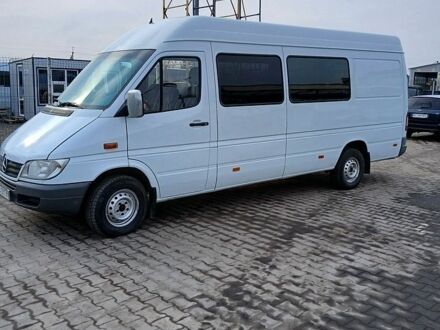 Белый Мерседес Sprinter, объемом двигателя 2.15 л и пробегом 750 тыс. км за 9500 $, фото 1 на Automoto.ua