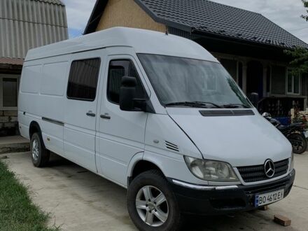 Белый Мерседес Sprinter, объемом двигателя 2.7 л и пробегом 270 тыс. км за 10500 $, фото 1 на Automoto.ua