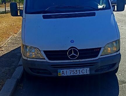 Белый Мерседес Sprinter, объемом двигателя 2.7 л и пробегом 307 тыс. км за 6999 $, фото 1 на Automoto.ua