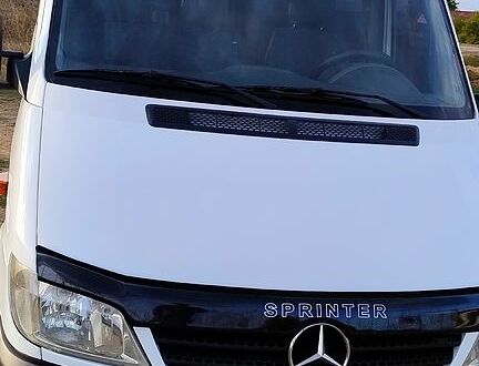 Білий Мерседес Sprinter, об'ємом двигуна 2.2 л та пробігом 0 тис. км за 10000 $, фото 1 на Automoto.ua