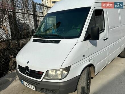 Белый Мерседес Sprinter, объемом двигателя 2.69 л и пробегом 500 тыс. км за 12000 $, фото 1 на Automoto.ua