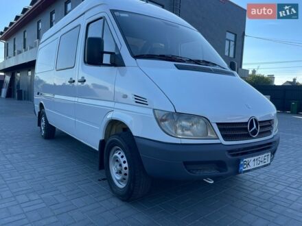 Білий Мерседес Sprinter, об'ємом двигуна 2.2 л та пробігом 268 тис. км за 10700 $, фото 1 на Automoto.ua