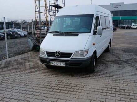 Белый Мерседес Sprinter, объемом двигателя 2.2 л и пробегом 750 тыс. км за 9500 $, фото 1 на Automoto.ua