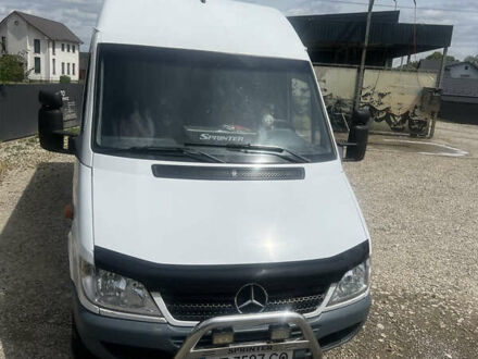 Білий Мерседес Sprinter, об'ємом двигуна 2.69 л та пробігом 500 тис. км за 10500 $, фото 1 на Automoto.ua