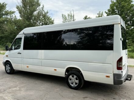 Белый Мерседес Sprinter, объемом двигателя 2.1 л и пробегом 200 тыс. км за 9500 $, фото 1 на Automoto.ua