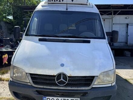 Белый Мерседес Sprinter, объемом двигателя 2.15 л и пробегом 557 тыс. км за 5500 $, фото 1 на Automoto.ua