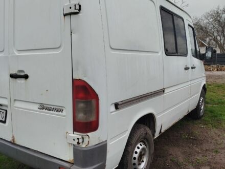 Белый Мерседес Sprinter, объемом двигателя 2.1 л и пробегом 326 тыс. км за 5650 $, фото 1 на Automoto.ua