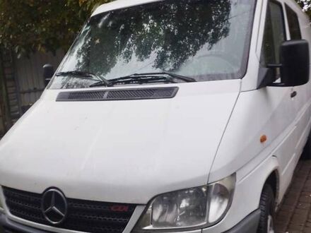 Мерседес Sprinter 2005 в Фастове на Automoto.ua Белый Мерседес Sprinter, объемом двигателя 2.15 л и пробегом 380 тыс. км за 8500 $, фото 1 на Automoto.ua
