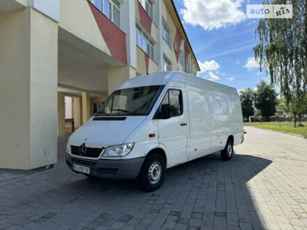 Белый Мерседес Sprinter, объемом двигателя 2.1 л и пробегом 122 тыс. км за 8900 $, фото 1 на Automoto.ua