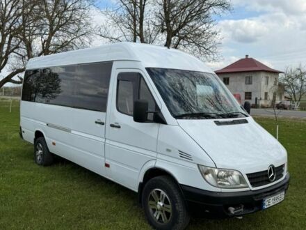Белый Мерседес Sprinter, объемом двигателя 2.7 л и пробегом 430 тыс. км за 11000 $, фото 1 на Automoto.ua