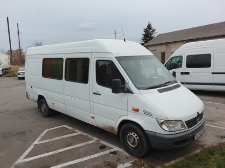 Белый Мерседес Sprinter, объемом двигателя 2.2 л и пробегом 320 тыс. км за 6200 $, фото 1 на Automoto.ua