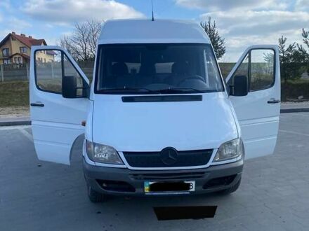 Білий Мерседес Sprinter, об'ємом двигуна 2.2 л та пробігом 642 тис. км за 9500 $, фото 1 на Automoto.ua