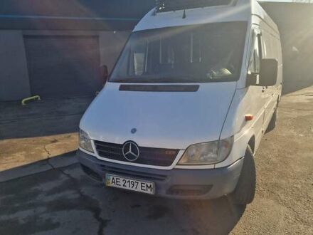Мерседес Sprinter 2005 в Днепре (Днепропетровске) на Automoto.ua Белый Мерседес Sprinter, объемом двигателя 2.15 л и пробегом 329 тыс. км за 9300 $, фото 1 на Automoto.ua