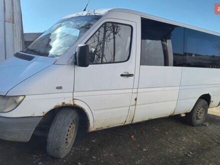 Белый Мерседес Sprinter, объемом двигателя 0 л и пробегом 550 тыс. км за 5400 $, фото 1 на Automoto.ua