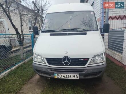 Белый Мерседес Sprinter, объемом двигателя 2.15 л и пробегом 400 тыс. км за 6300 $, фото 1 на Automoto.ua