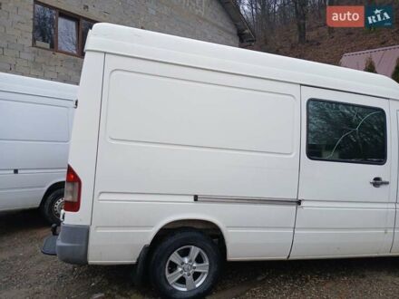 Белый Мерседес Sprinter, объемом двигателя 2.2 л и пробегом 450 тыс. км за 11000 $, фото 1 на Automoto.ua