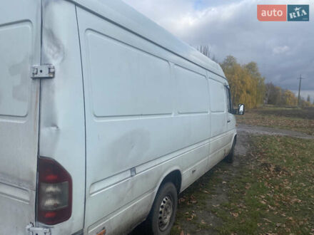 Белый Мерседес Sprinter, объемом двигателя 2.15 л и пробегом 500 тыс. км за 7250 $, фото 1 на Automoto.ua