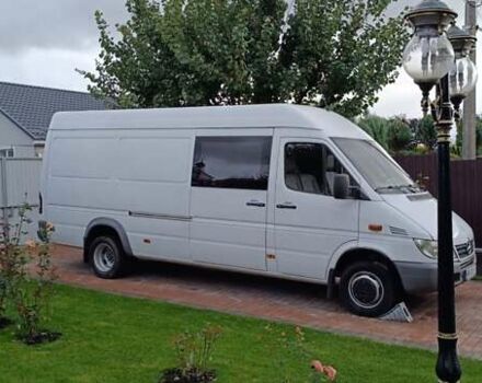 Белый Мерседес Sprinter, объемом двигателя 2.2 л и пробегом 400 тыс. км за 12500 $, фото 1 на Automoto.ua