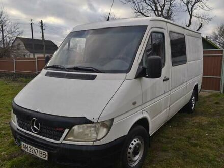 Білий Мерседес Sprinter, об'ємом двигуна 2.2 л та пробігом 500 тис. км за 6650 $, фото 1 на Automoto.ua