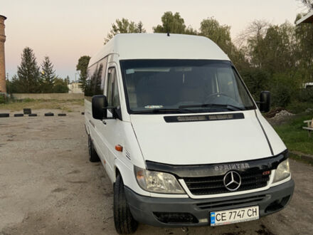 Білий Мерседес Sprinter, об'ємом двигуна 2.69 л та пробігом 350 тис. км за 8000 $, фото 1 на Automoto.ua