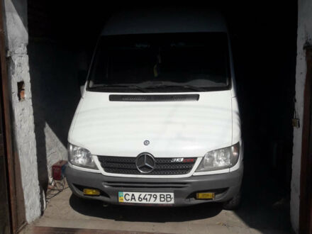 Білий Мерседес Sprinter, об'ємом двигуна 2.1 л та пробігом 340 тис. км за 8000 $, фото 1 на Automoto.ua