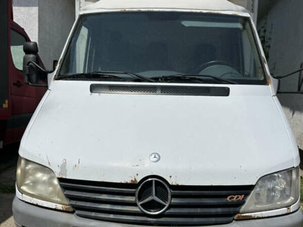 Мерседес Sprinter 2005 у Чернівцях на Automoto.ua Білий Мерседес Sprinter, об'ємом двигуна 0 л та пробігом 426 тис. км за 8000 $, фото 1 на Automoto.ua
